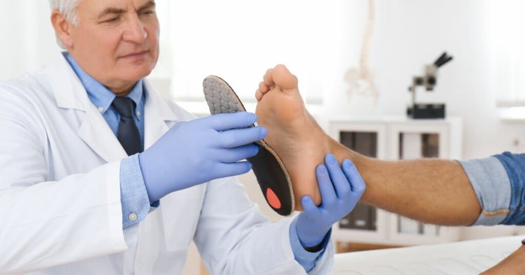 Pieds plats – voûte plantaire affaissée et position du pied